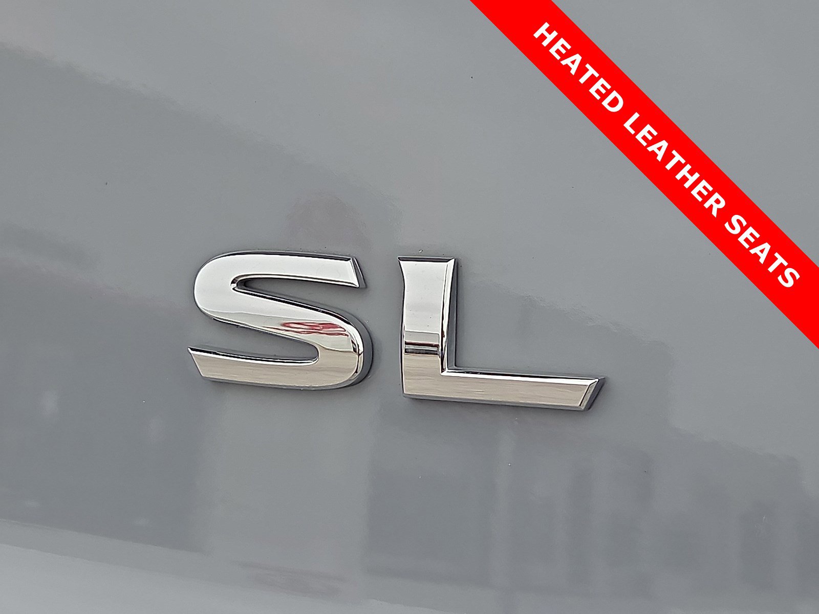 Used 2023 Nissan Rogue SL w/ SL Premium Package image 8