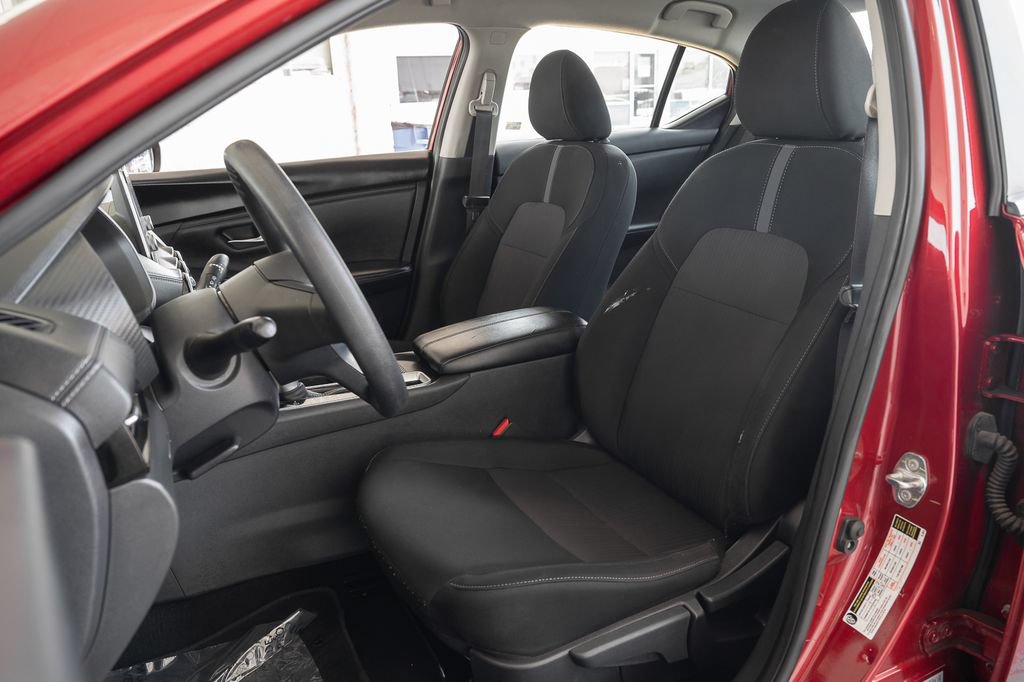 Used 2024 Nissan Sentra SV FWD image 19