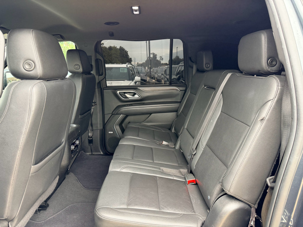 Used 2022 Chevrolet Suburban LT RWD image 22