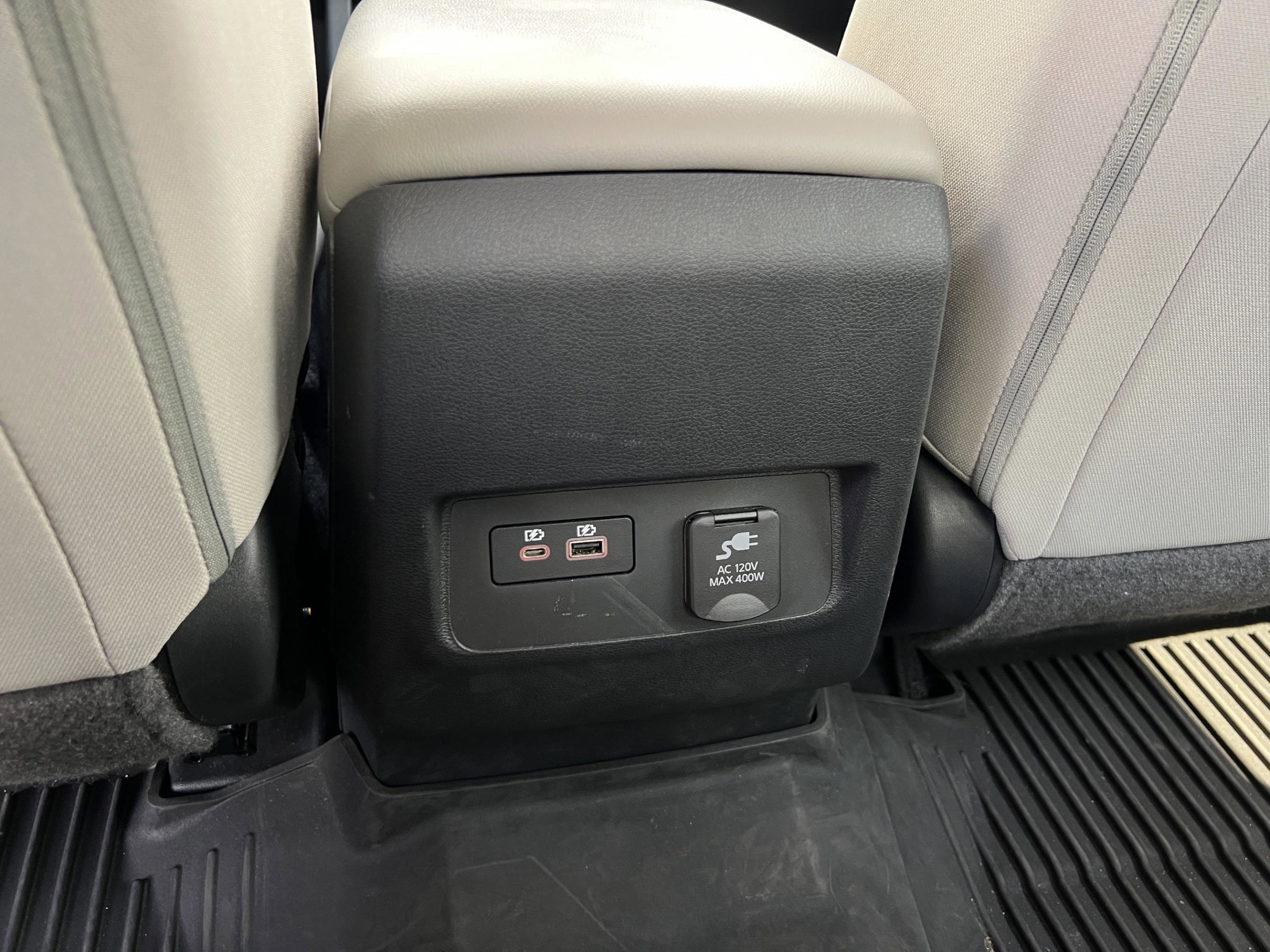 Used 2025 Nissan Frontier SV w/ SV Convenience Package RWD image 25