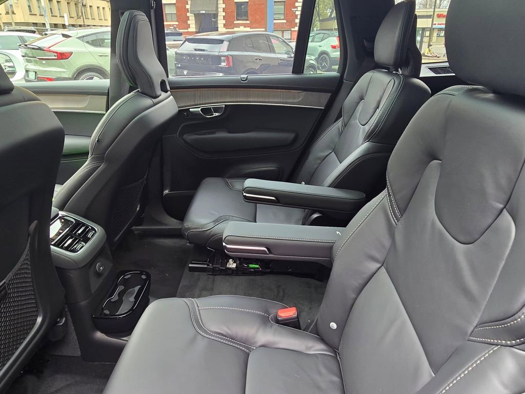 New 2026 Volvo XC90 T8 Ultra w/ Protection Package image 17