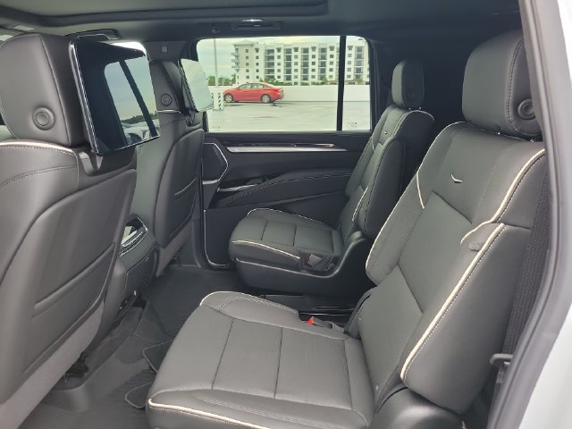 New 2026 Cadillac Escalade ESV Luxury w/ Touring Package AWD/4WD image 13