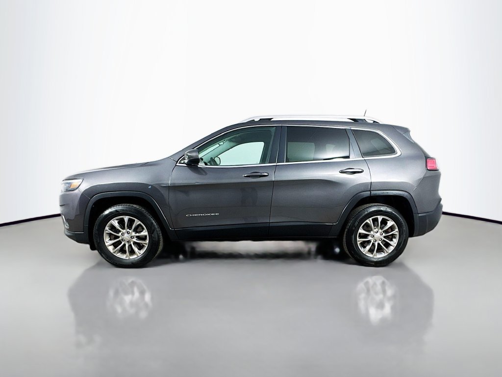 Used 2019 Jeep Cherokee Latitude Plus AWD/4WD image 4