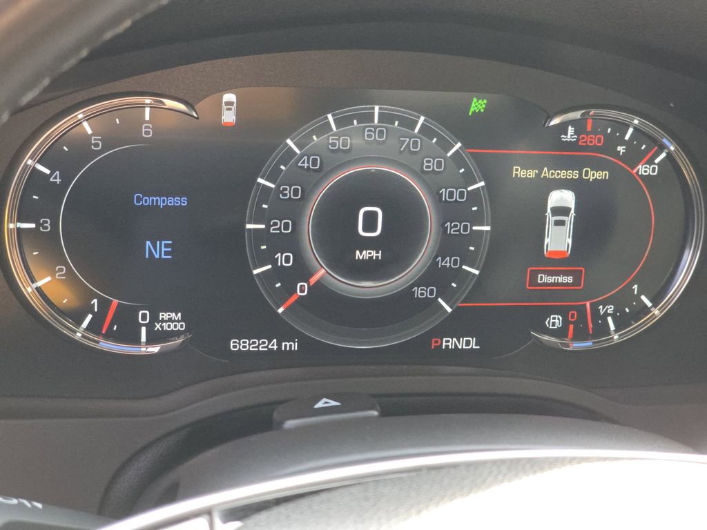 Used 2018 Cadillac Escalade Luxury AWD/4WD image 23