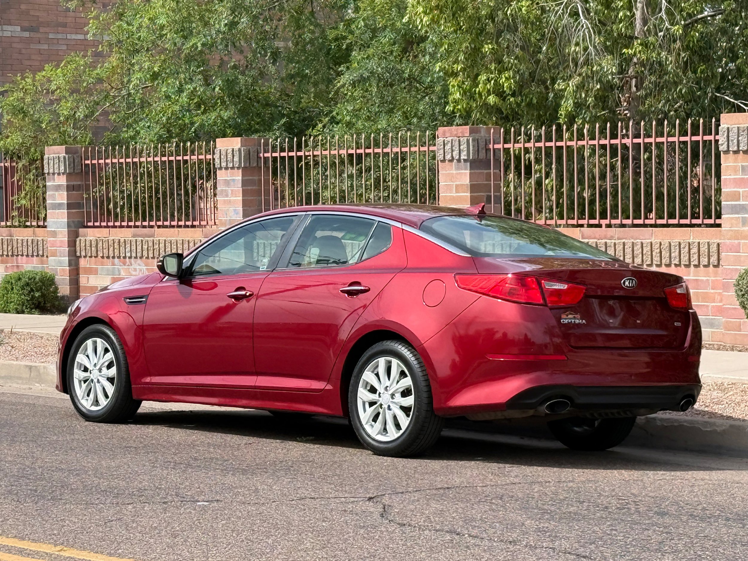 Used 2014 Kia Optima LX FWD image 4