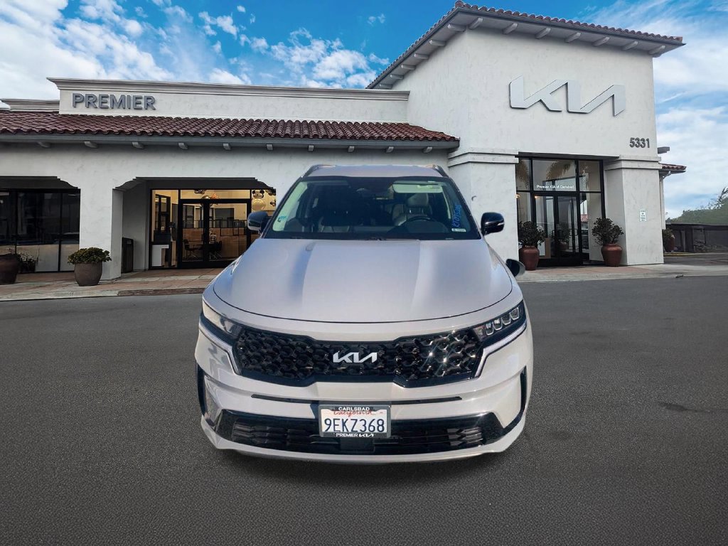 Certified 2022 Kia Sorento EX FWD image 3