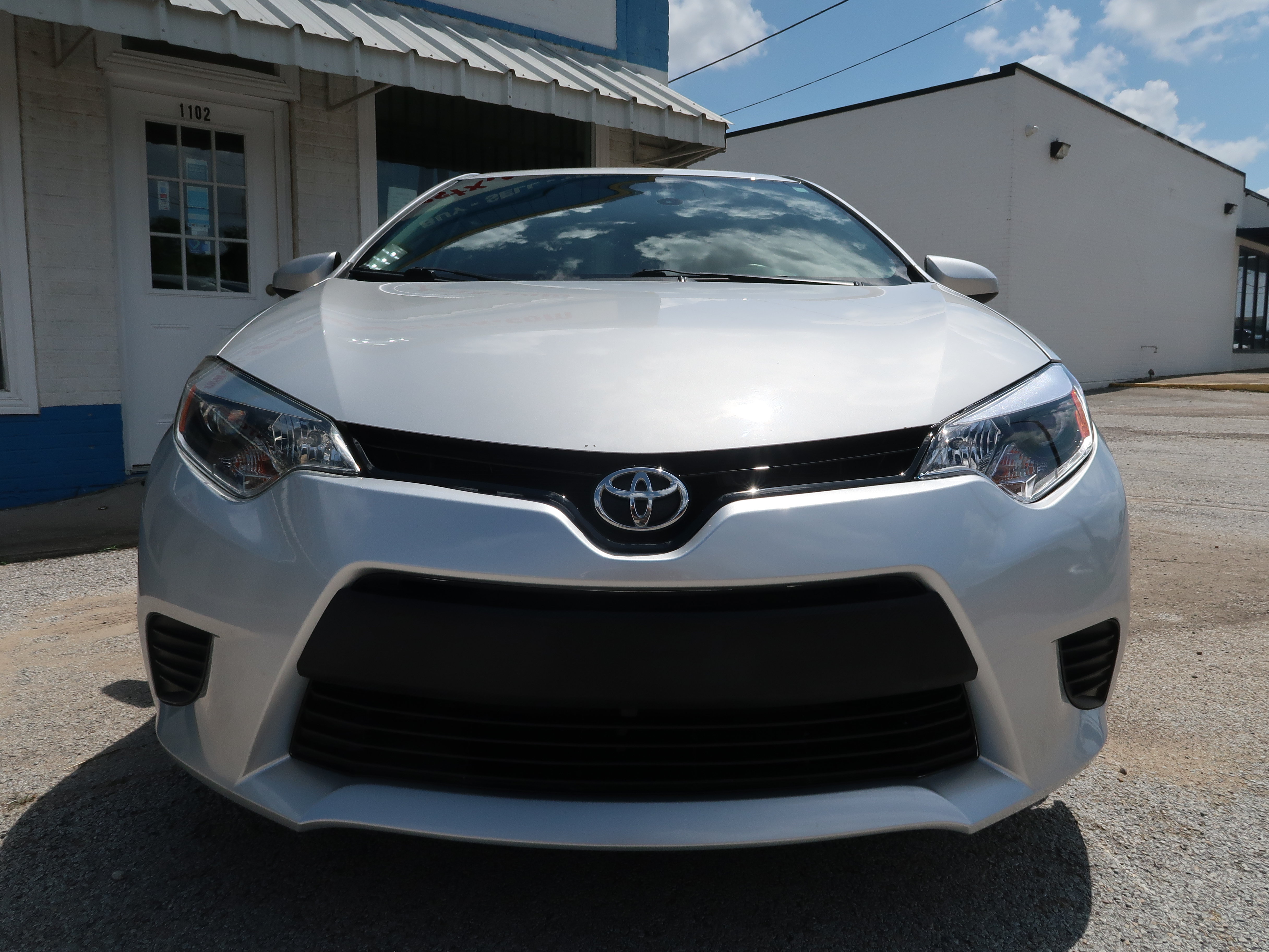 Used 2014 Toyota Corolla LE FWD image 9