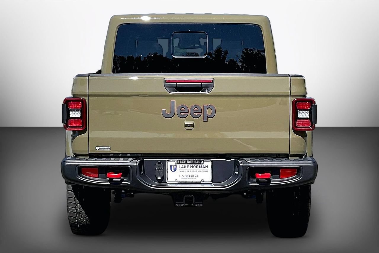 New 2026 Jeep Gladiator Rubicon w/ Steel Power Dome Hood Package AWD/4WD image 7