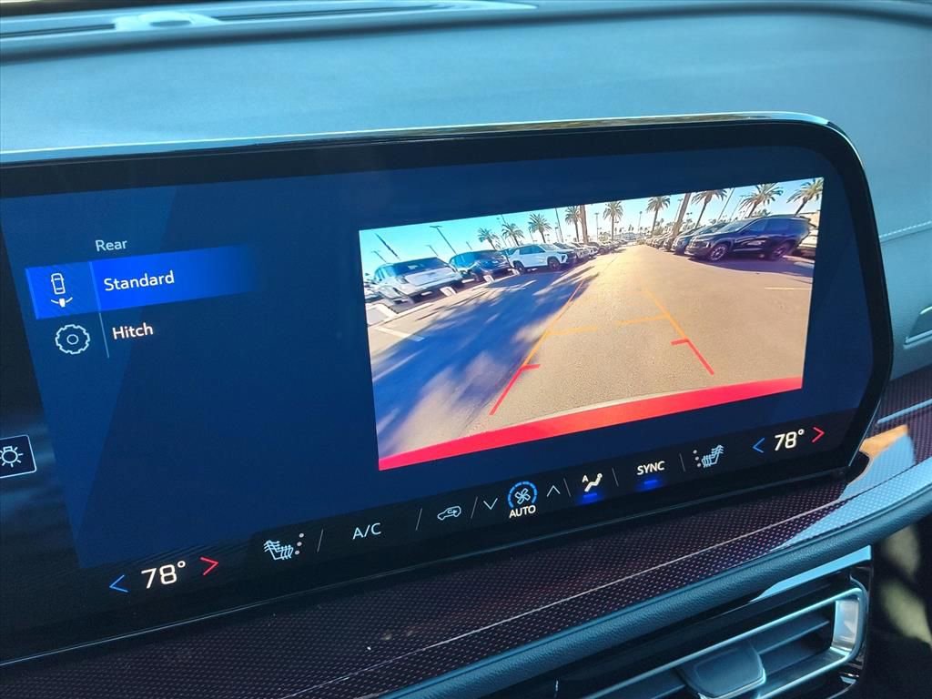 New 2026 Chevrolet Traverse Z71 w/ LPO, Floor Liner Package image 13