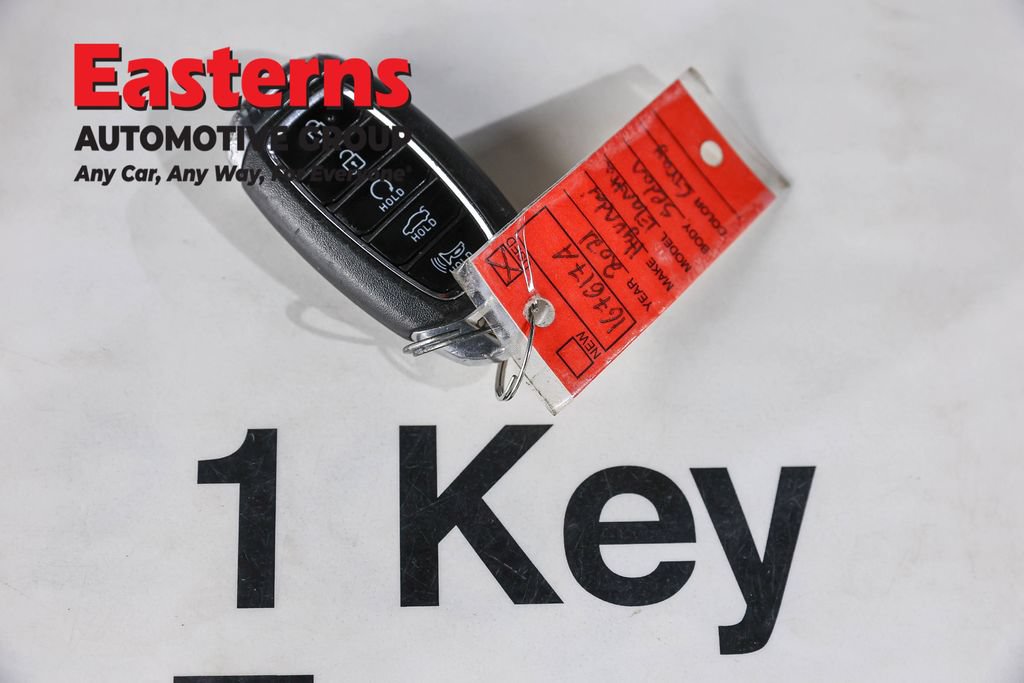 Used 2021 Hyundai Elantra SEL FWD image 25