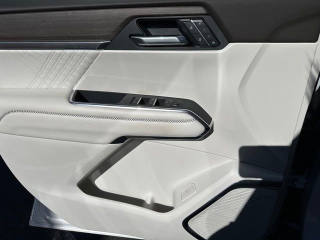 Used 2024 GMC Acadia Denali image 30