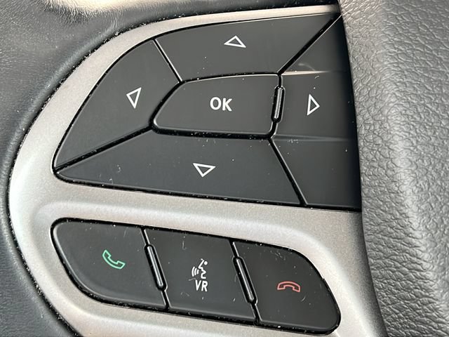 Used 2019 Jeep Cherokee Limited AWD/4WD image 19