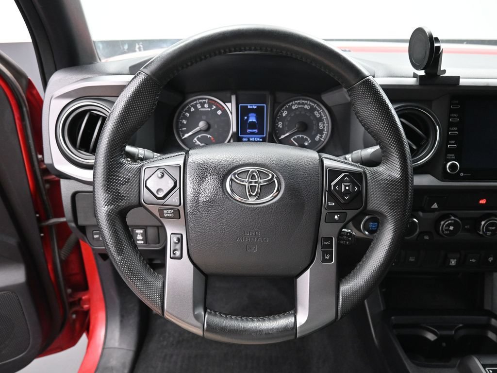 Used 2020 Toyota Tacoma TRD Off-Road AWD/4WD image 16