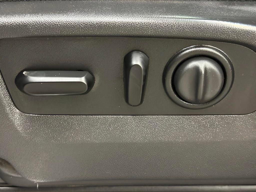 Certified 2020 GMC Sierra 1500 SLT w/ SLT Premium Plus Package image 25