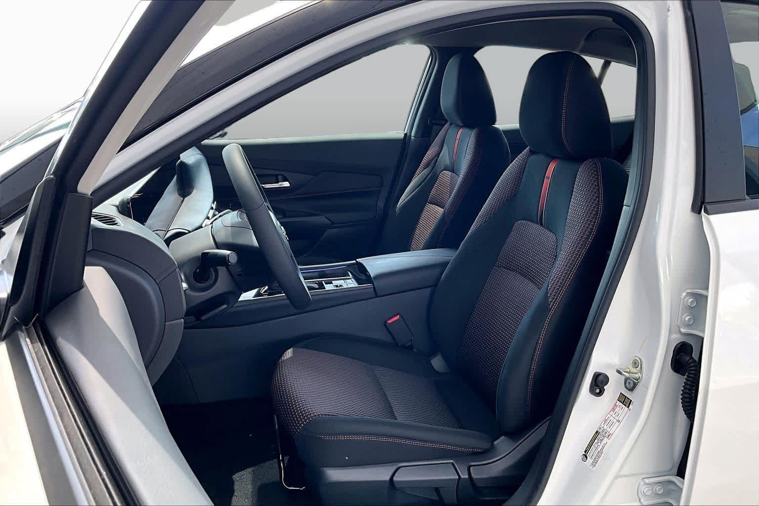 New 2026 Nissan Sentra SR FWD image 15