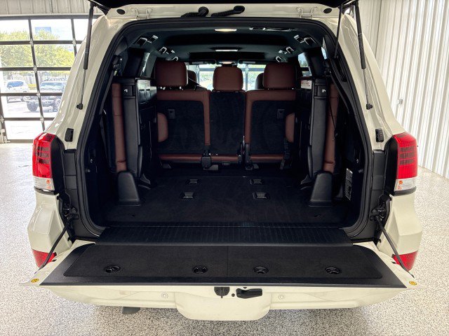 Used 2020 Toyota Land Cruiser AWD/4WD image 30