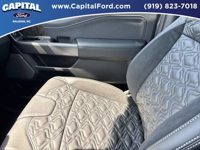 New 2026 Ford F250 Lariat w/ Black Appearance Package AWD/4WD image 29