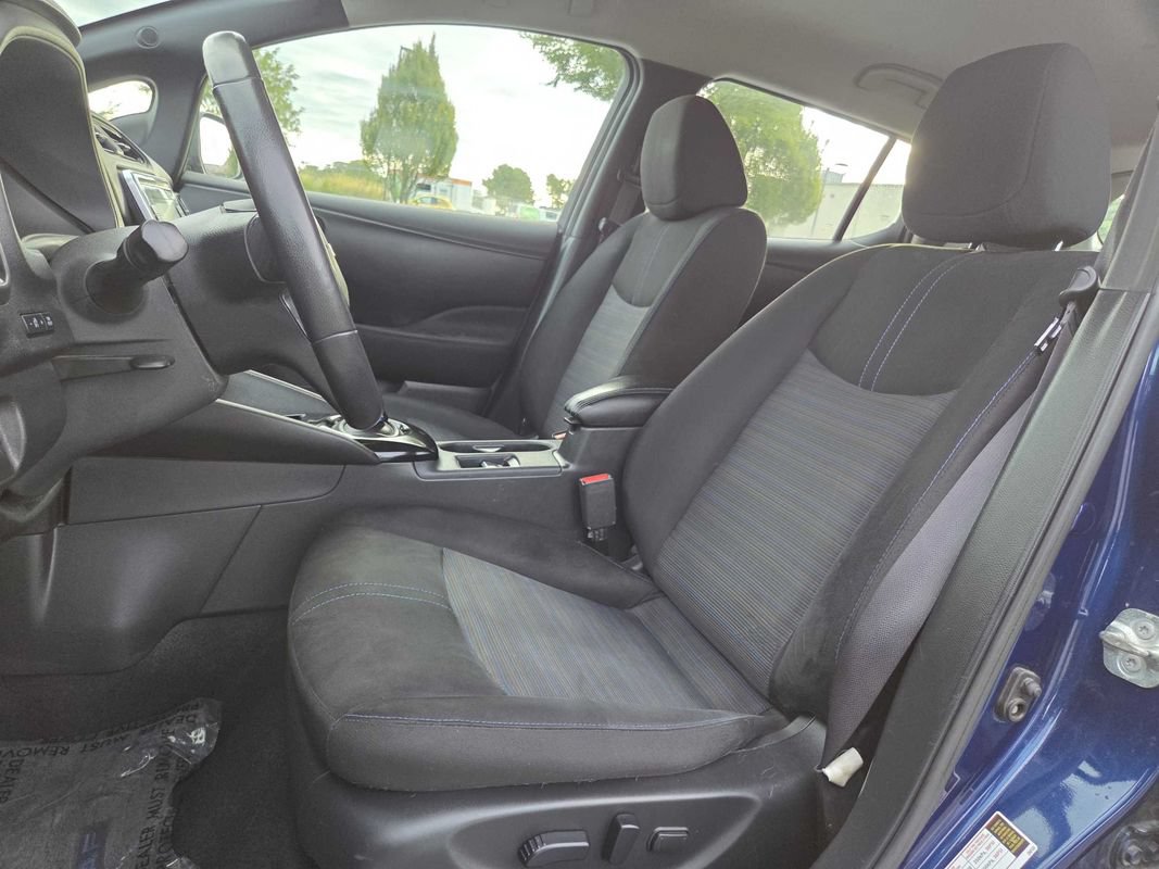 Used 2019 Nissan Leaf SV w/ SV Technology Package FWD image 10