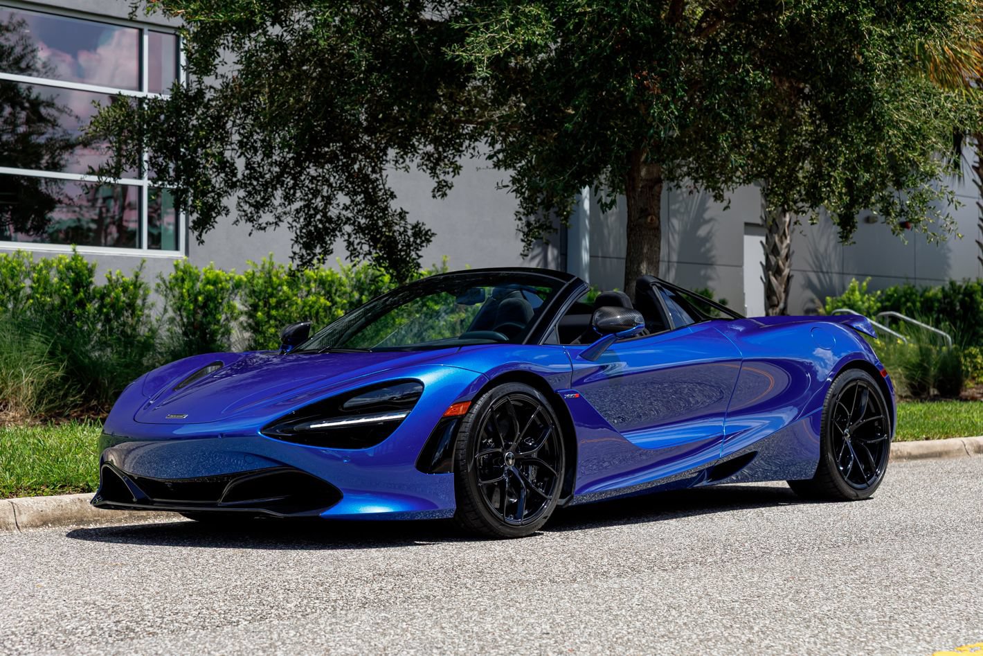 Used 2022 McLaren 720S Luxury RWD image 28