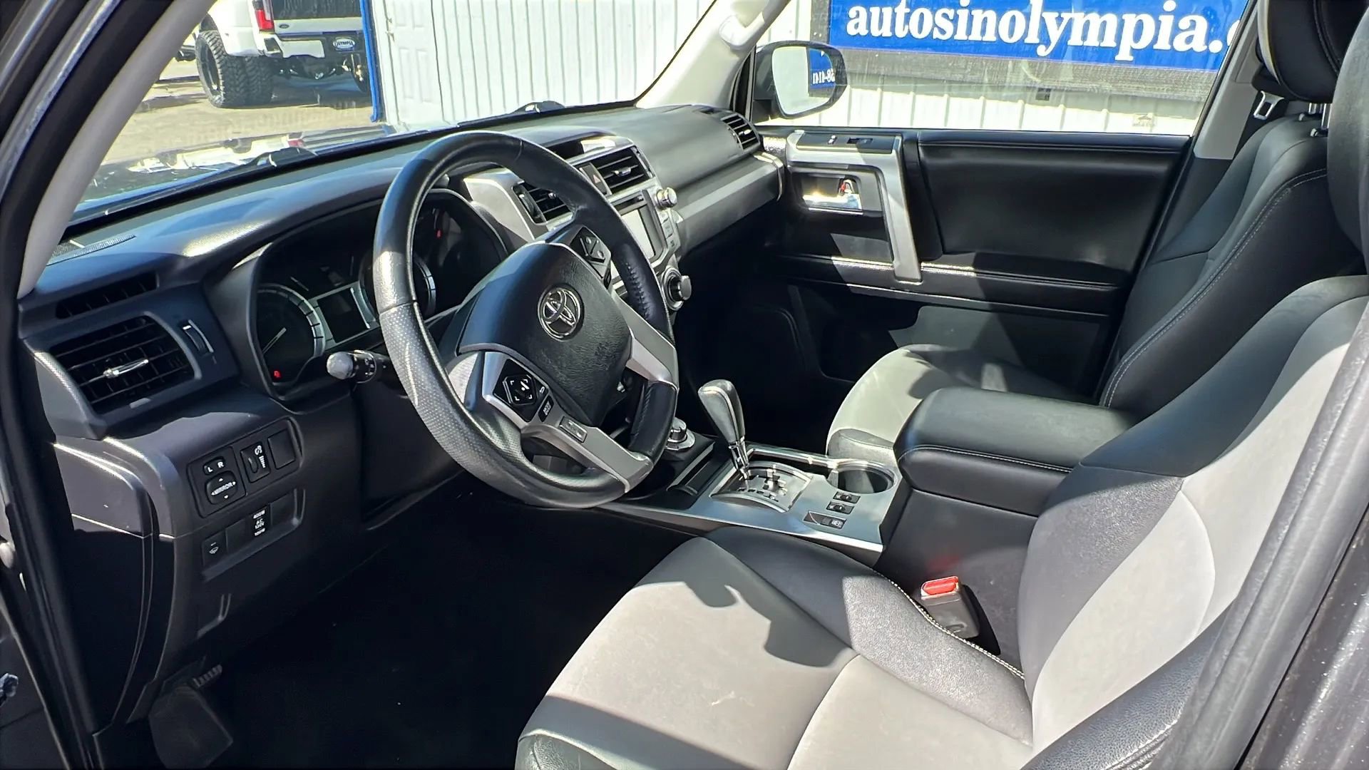 Used 2015 Toyota 4Runner SR5 Premium AWD/4WD image 13
