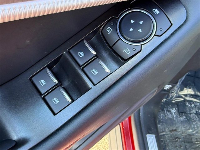 Used 2025 Ford Explorer ST-Line image 14