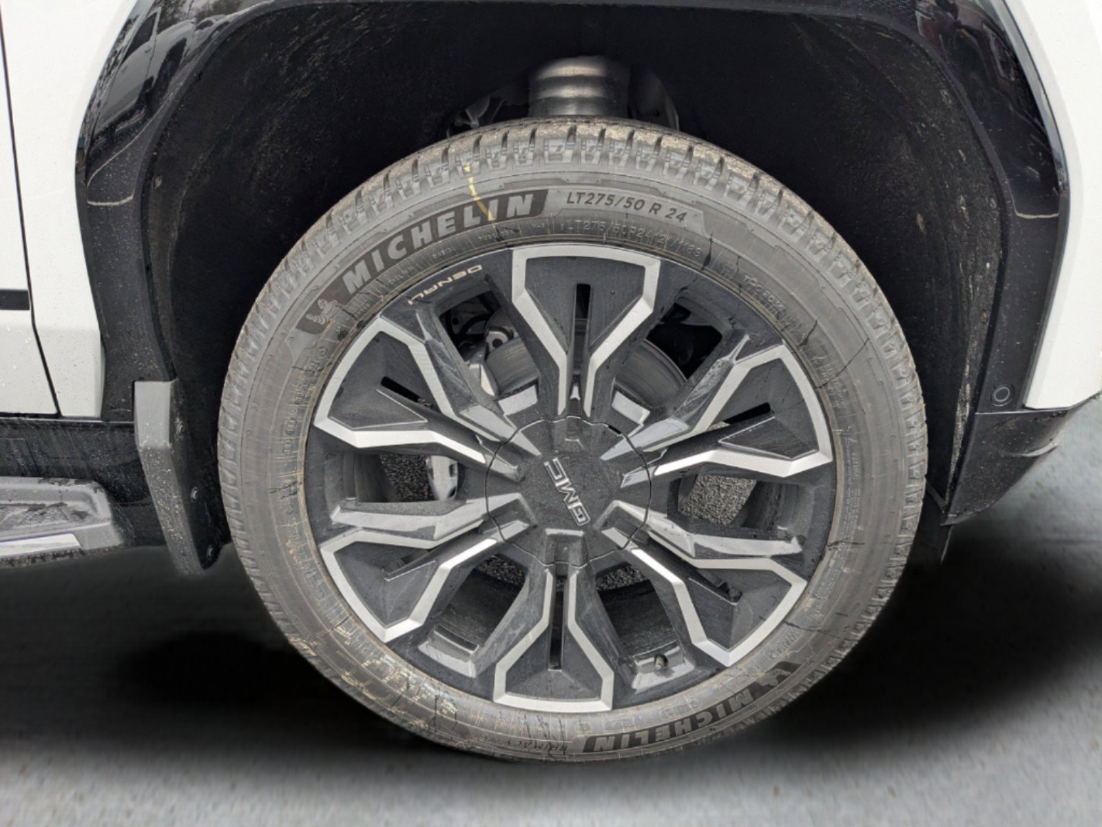 New 2025 GMC Sierra EV Denali image 10