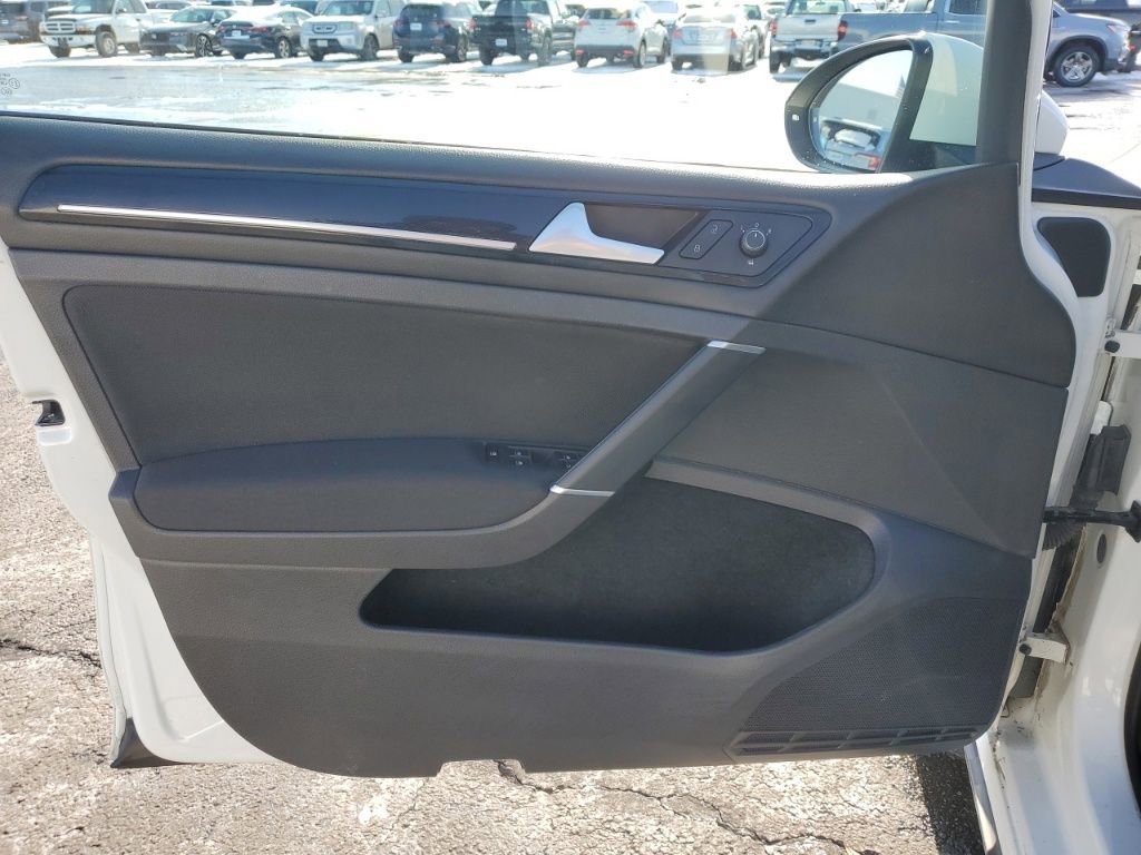 Used 2016 Volkswagen GTI S image 30