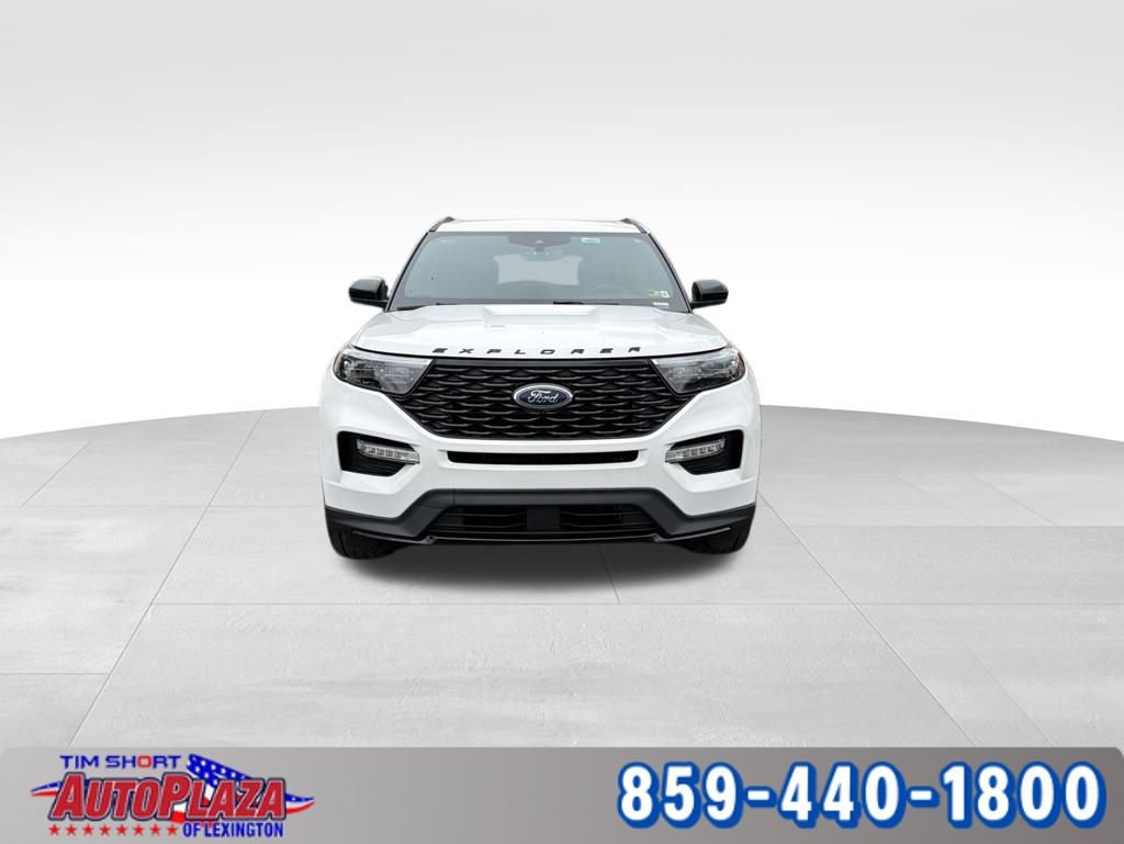 Used 2023 Ford Explorer ST-Line w/ Class IV Trailer Tow Package AWD/4WD image 13