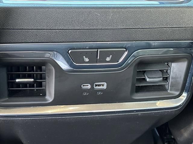 Certified 2022 GMC Sierra 1500 SLT w/ SLT Convenience Package image 17