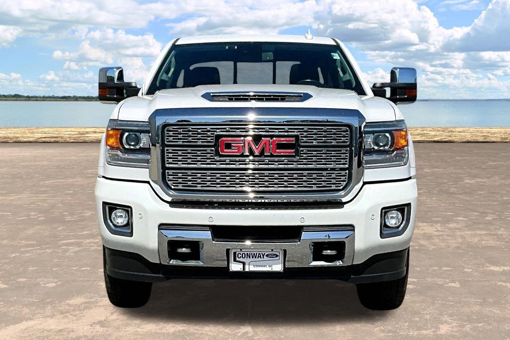 Used 2018 GMC Sierra 2500 Denali w/ Duramax Plus Package image 2