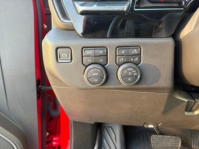 Used 2024 Chevrolet Silverado 1500 LT Trail Boss w/ Convenience Package II image 19