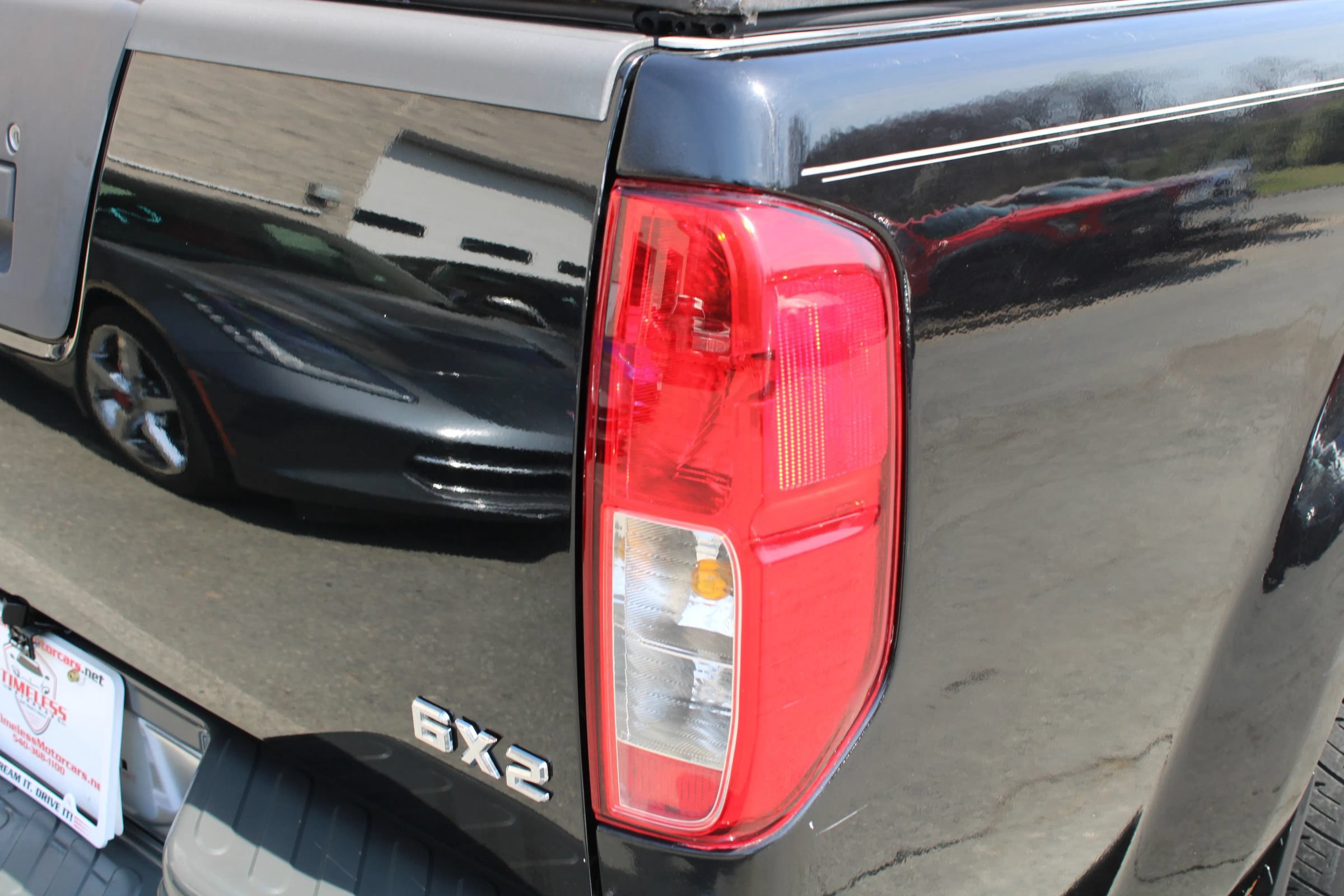Used 2010 Nissan Frontier SE w/ SE Value Truck Pkg RWD image 27