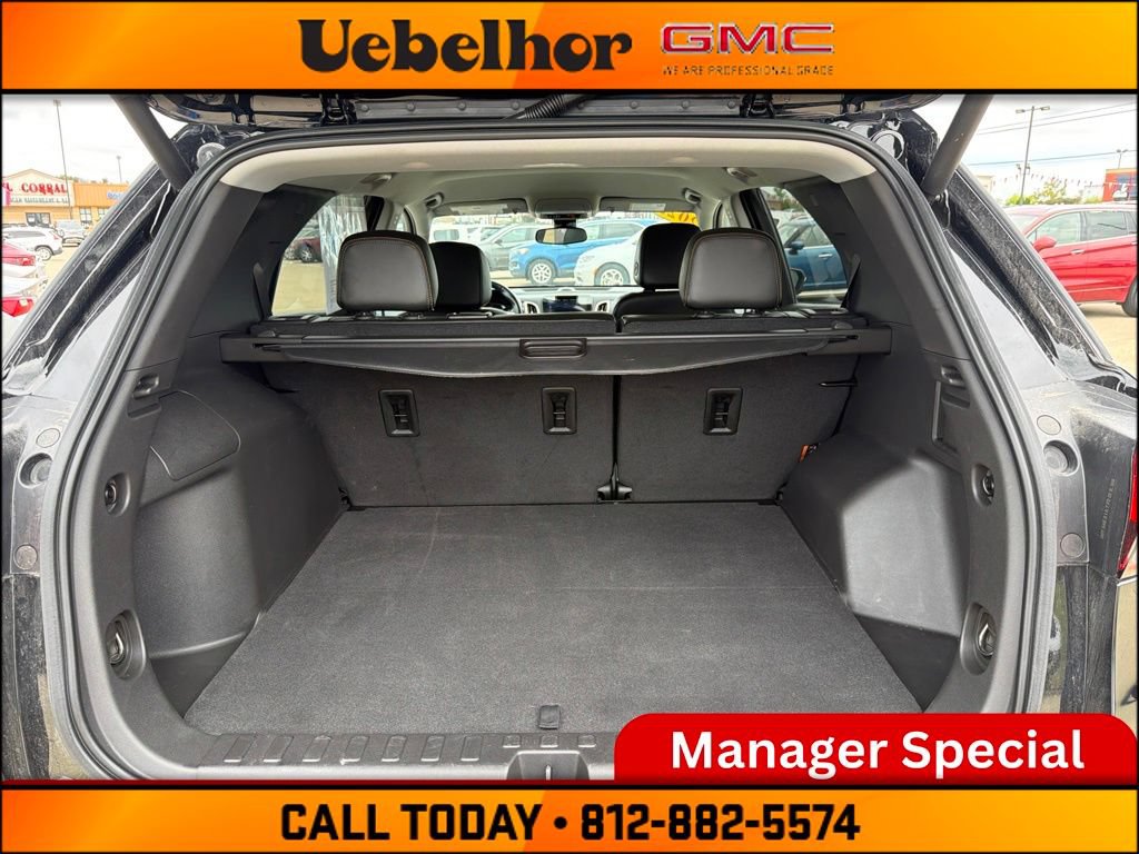 Used 2023 Chevrolet Equinox Premier AWD/4WD image 9