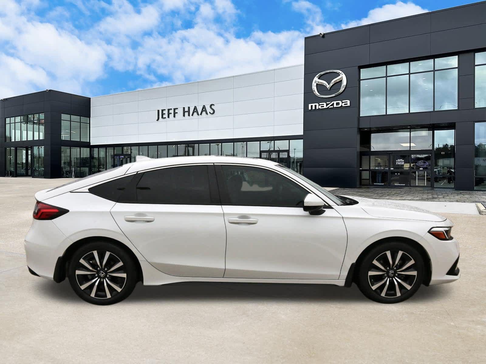 Used 2024 Honda Civic EX-L image 5