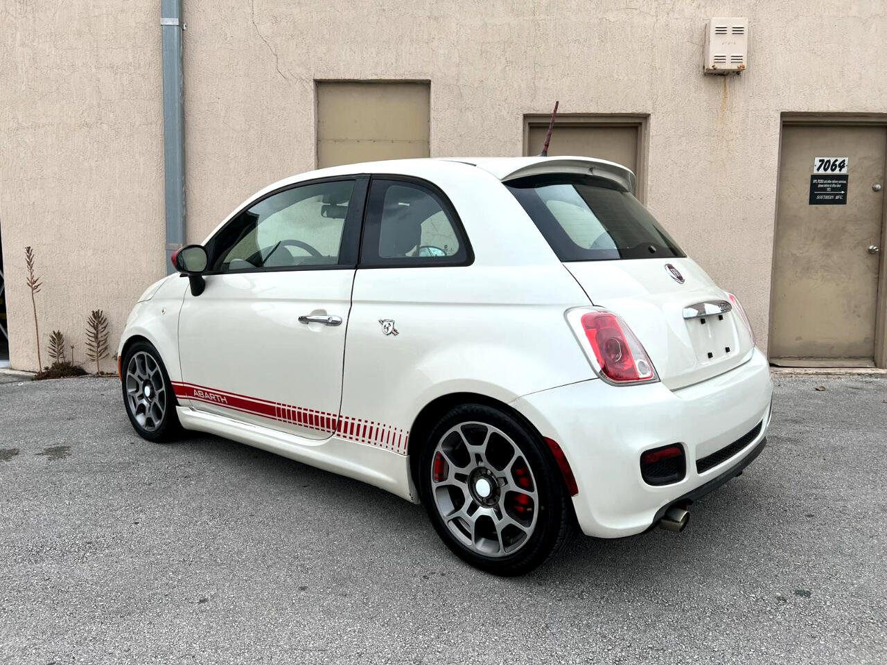 Used 2013 FIAT 500 Sport w/ Beats Audio Pkg image 16
