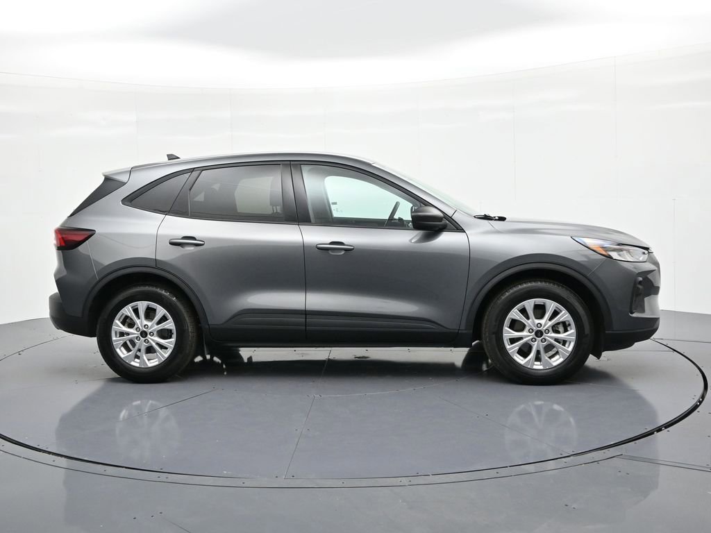 Used 2025 Ford Escape Active FWD image 5