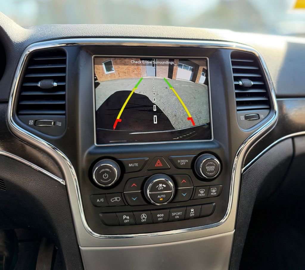 Used 2018 Jeep Grand Cherokee Limited image 30