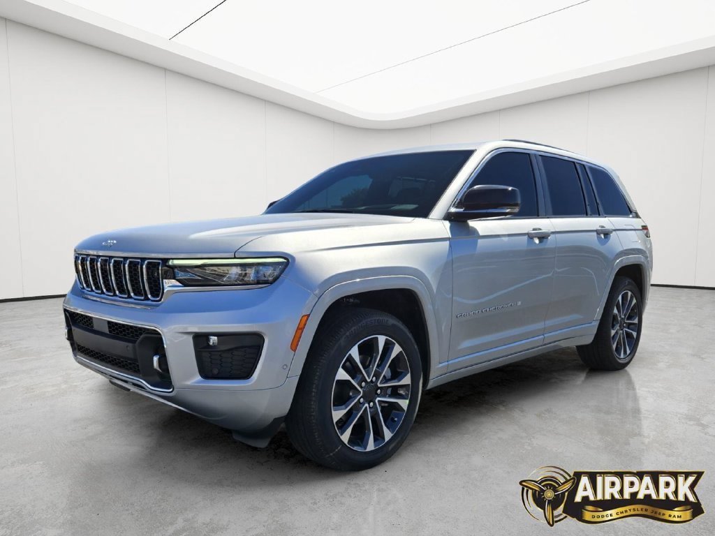 New 2025 Jeep Grand Cherokee Overland w/ Adv Protech Group III AWD/4WD image 8