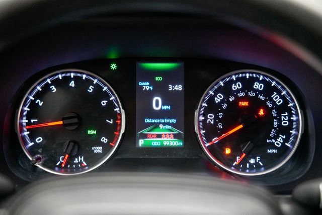 Used 2022 Toyota RAV4 XLE image 32