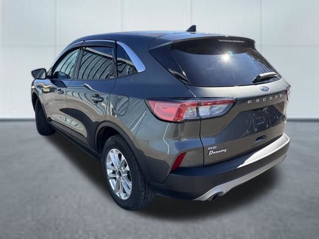 Used 2020 Ford Escape SE image 2