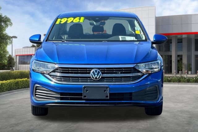 Used 2024 Volkswagen Jetta SE FWD image 10