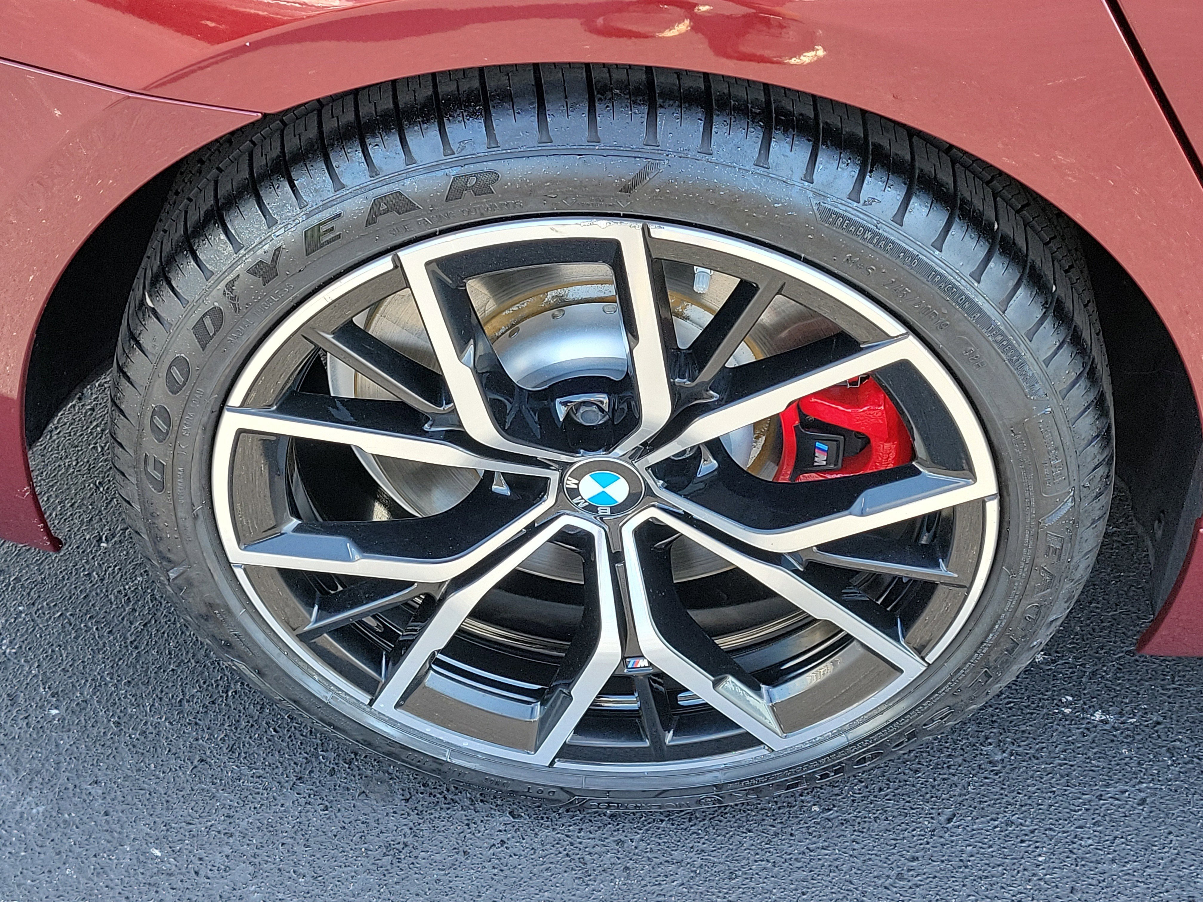 Used 2023 BMW 540i w/ M Sport Package image 5