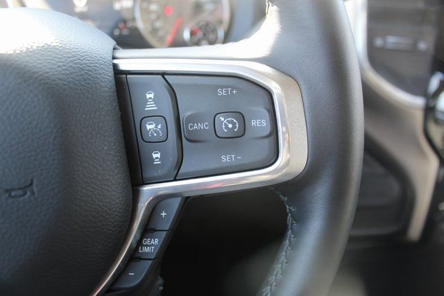 Used 2024 RAM 2500 Laramie w/ Safety Group AWD/4WD image 18