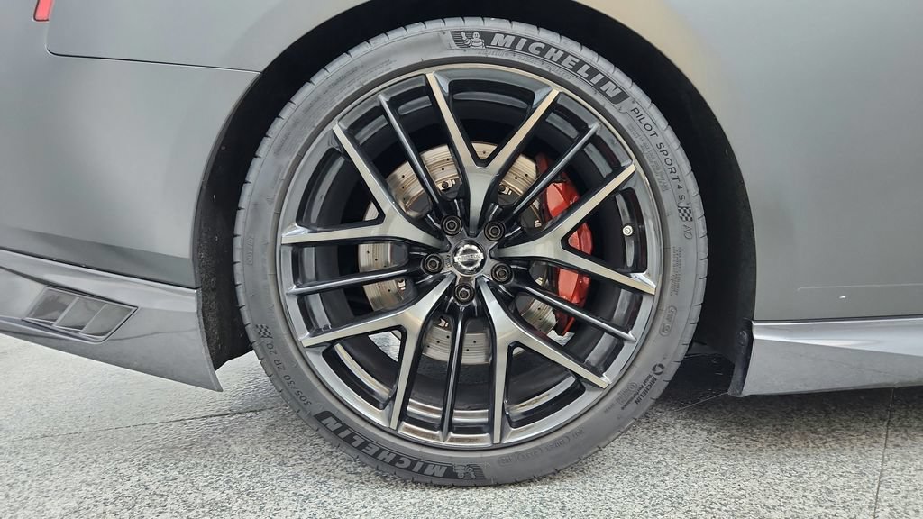 Used 2019 Nissan GT-R AWD/4WD image 64