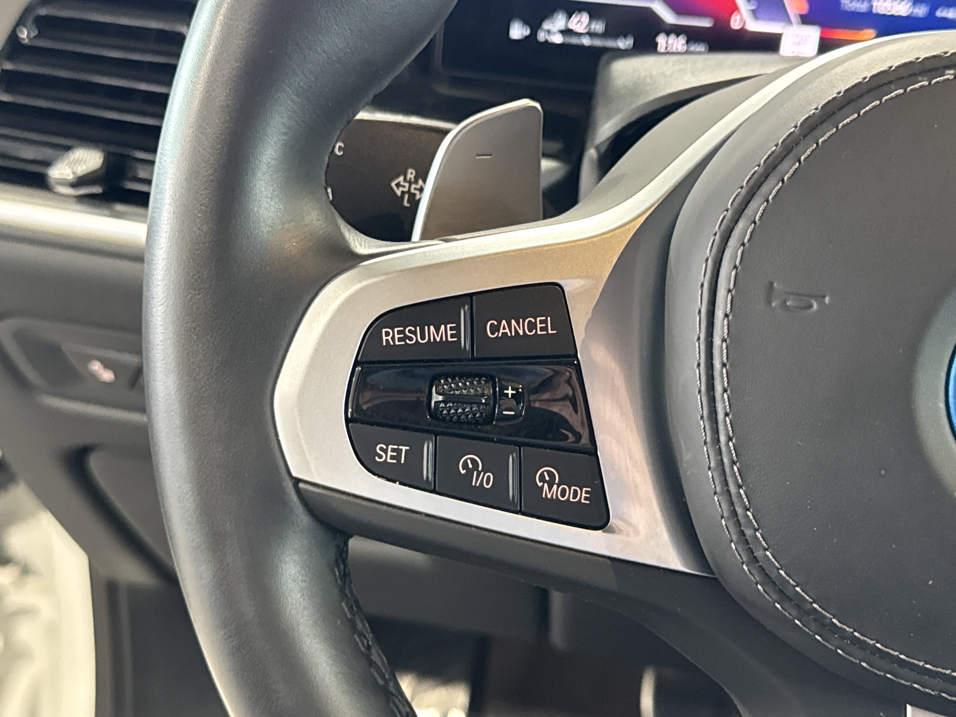 Certified 2025 BMW X5 xDrive50e w/ M Sport Package image 22