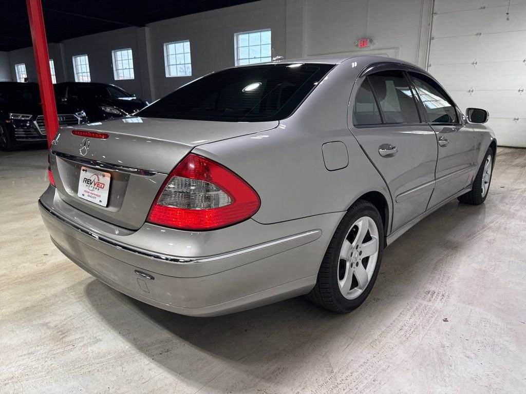 Used 2007 Mercedes-Benz E 550 Sedan image 7