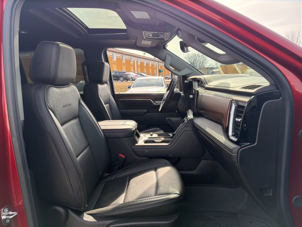 Used 2024 GMC Sierra 2500 Denali w/ Denali Reserve Package image 28