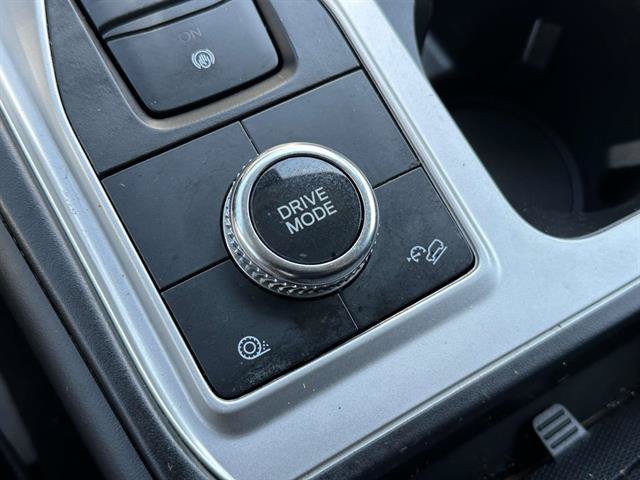 Used 2023 Ford Explorer XLT AWD/4WD image 19