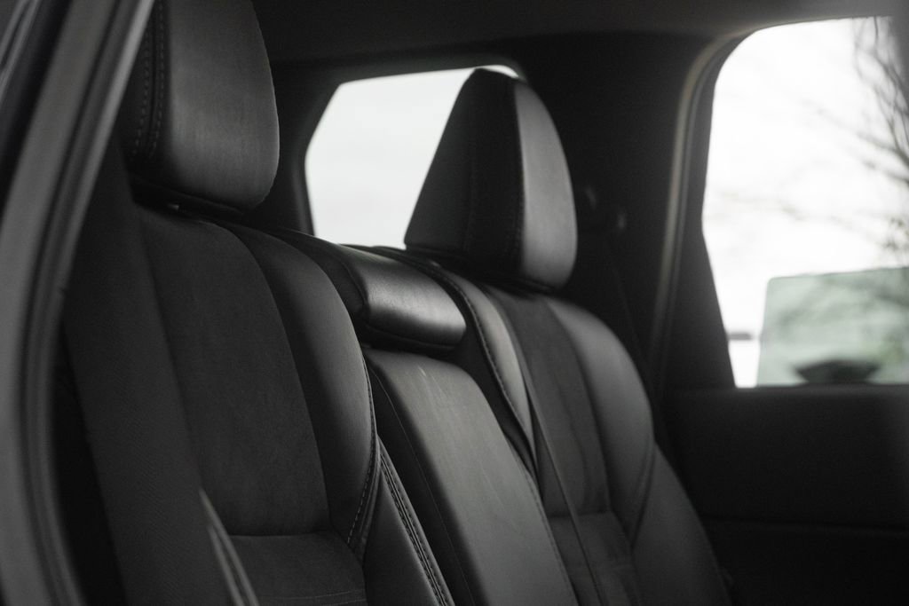 Used 2024 Mitsubishi Outlander SE Black Edition image 47