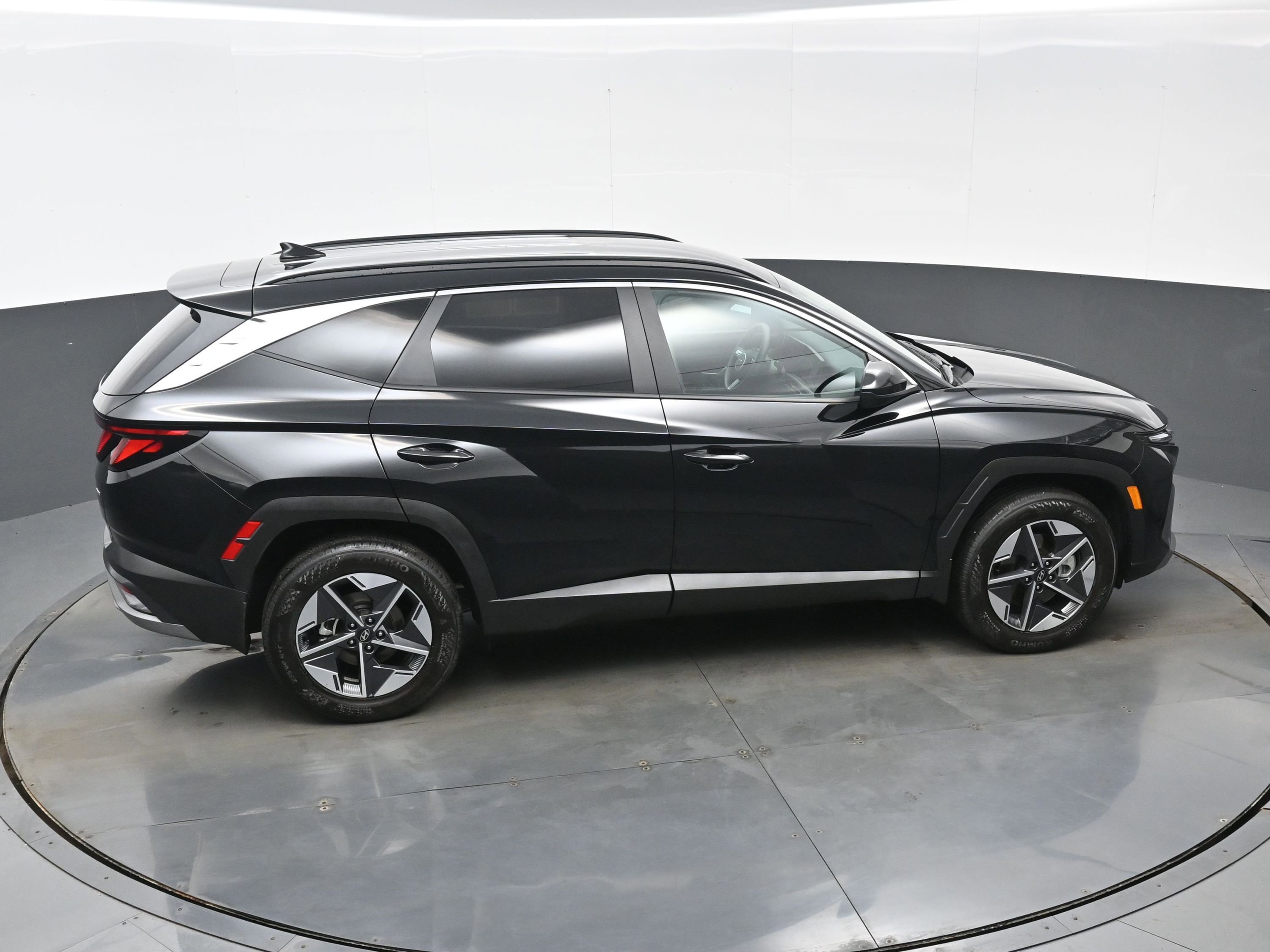 Certified 2025 Hyundai Tucson SEL image 38